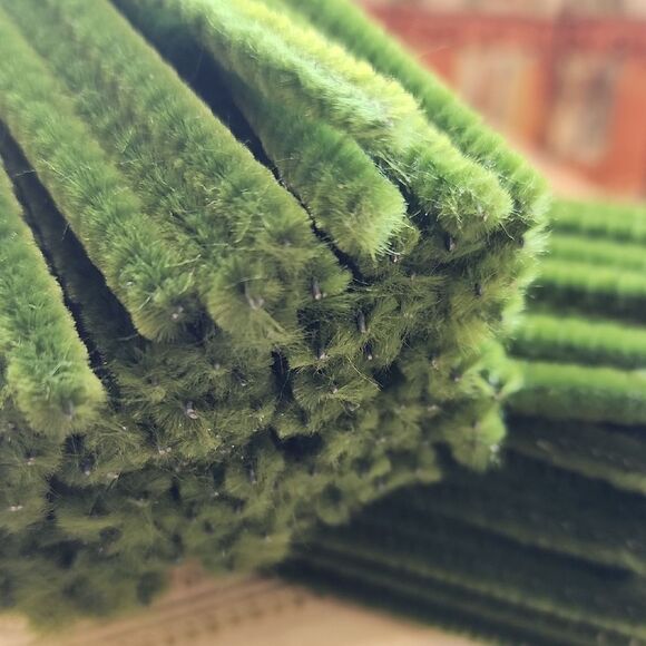 Crafting 200 Stems Moss Color Chenille Stems 12" - Picture 2 of 3